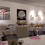 吉亚迪诺比萨餐厅旅馆