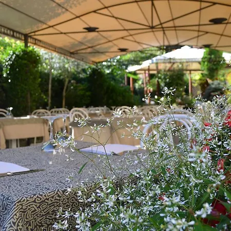 Giardino Отель