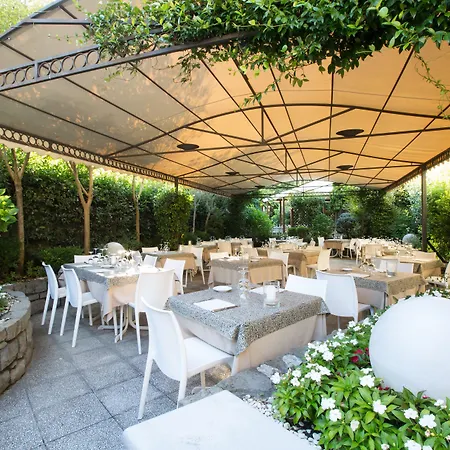 Giardino Черноббио